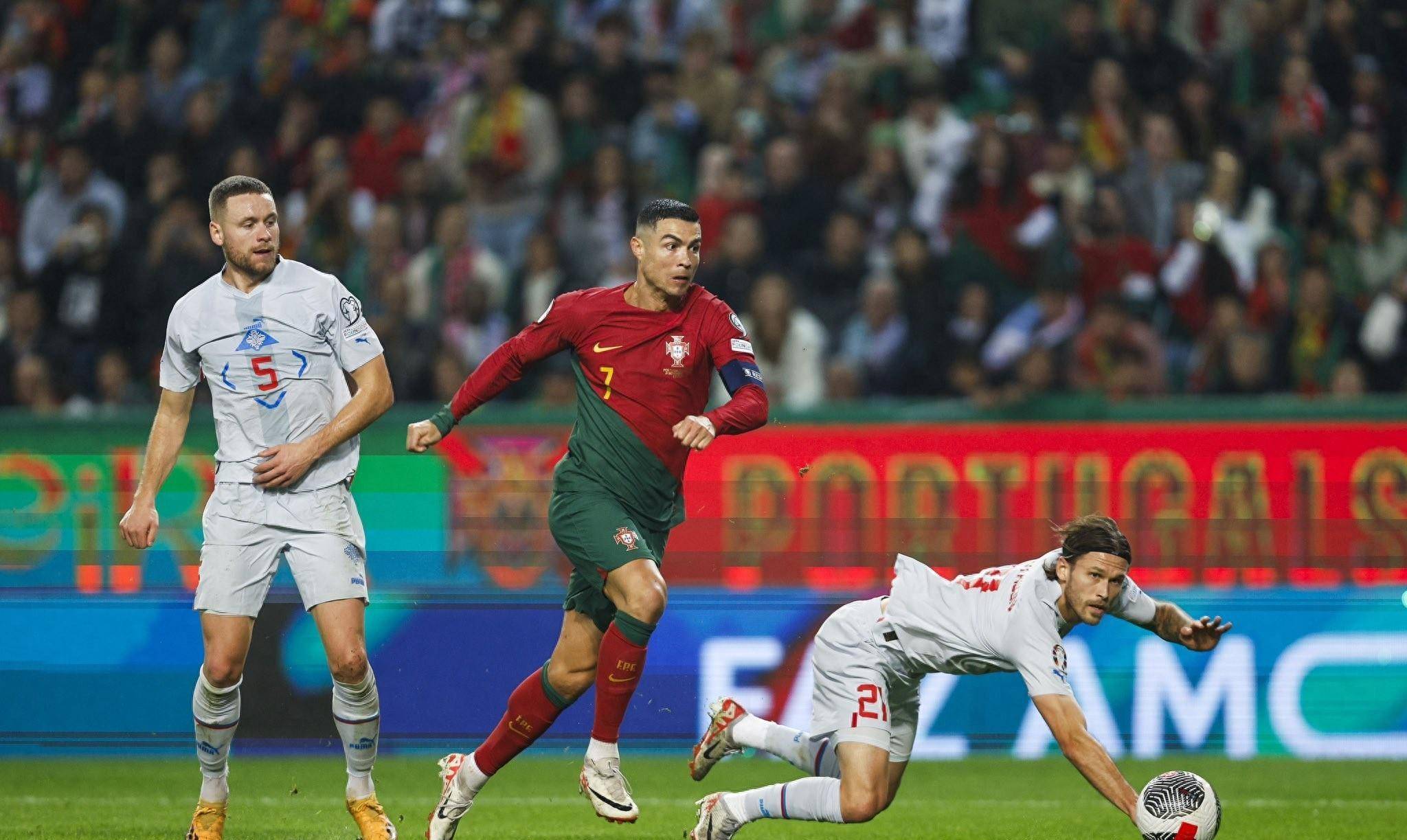 包含科尔多巴取得重要胜利，赢得比赛的词条