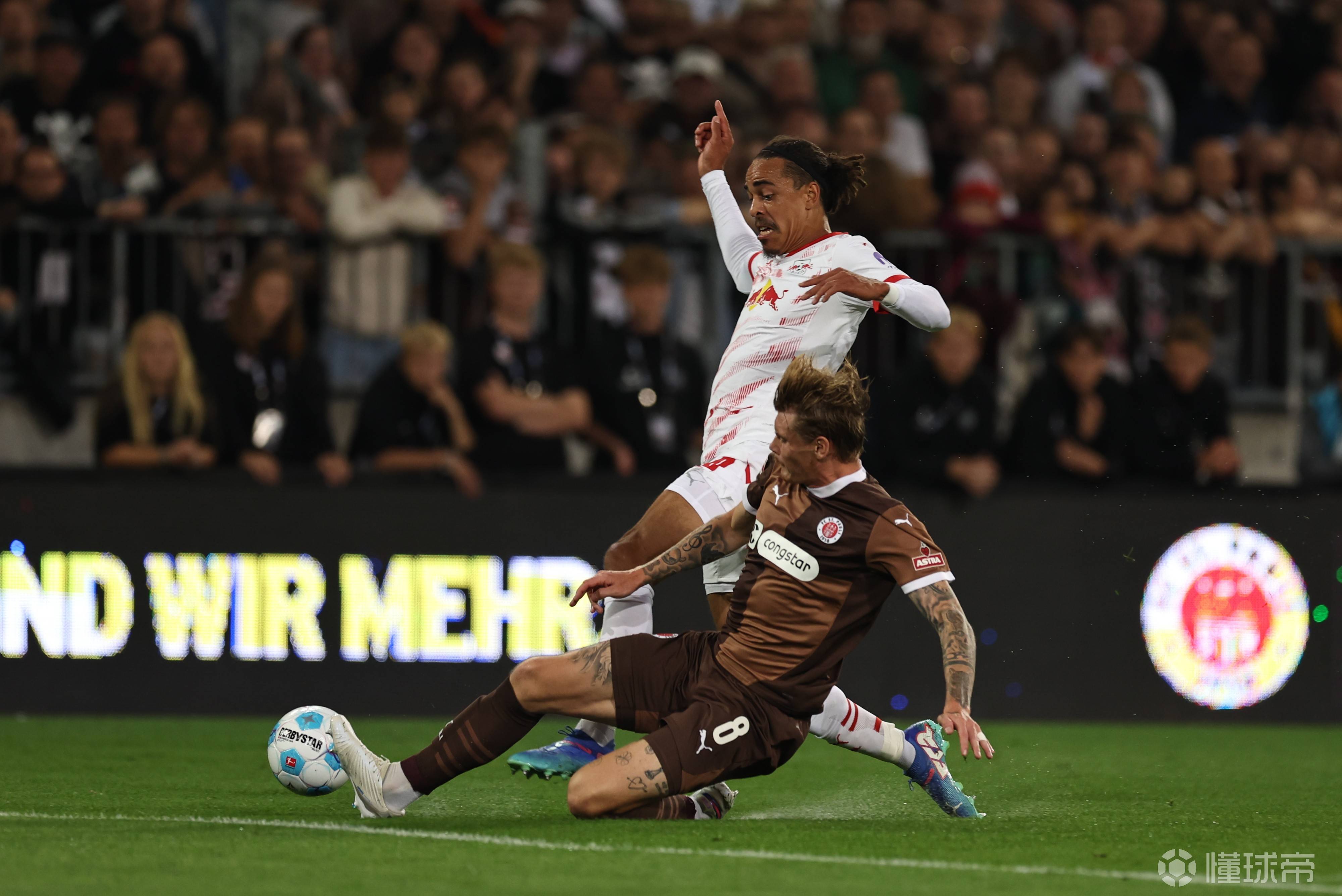 包含霍芬海姆壮举，轻松击败对手的词条