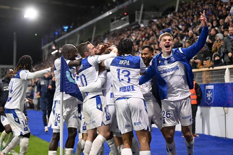 洛里昂客场遭遇失利，保级形势再度严峻的简单介绍