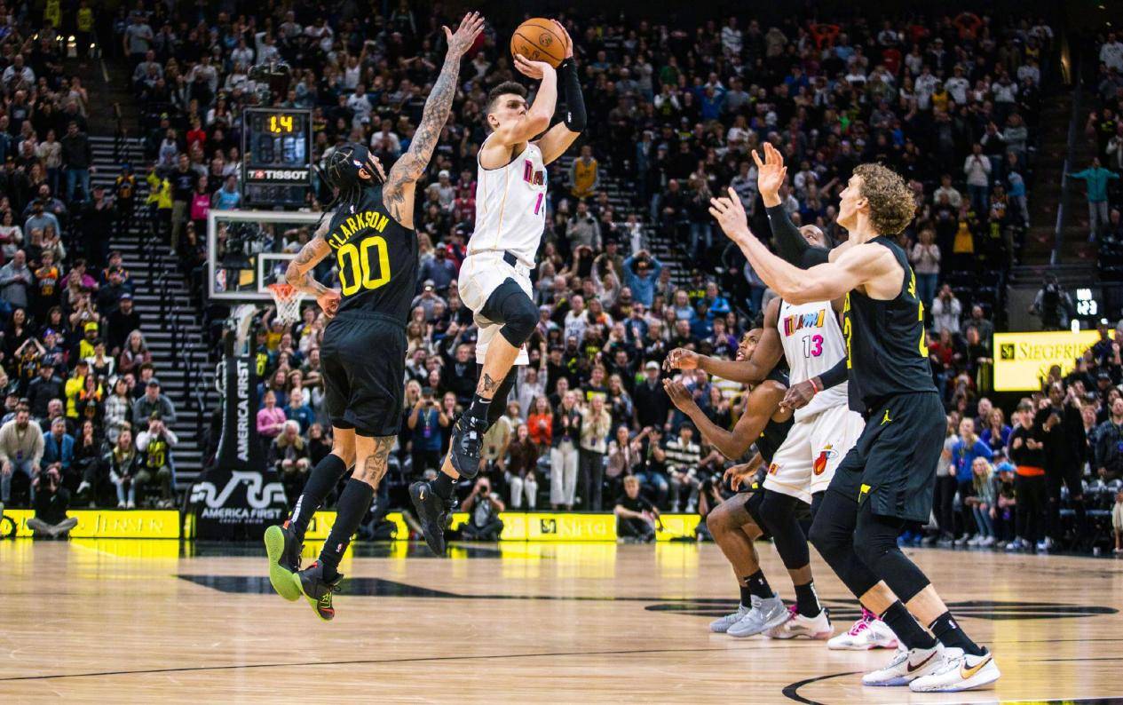 纽伦堡客场逼平对手，一步一步走出颓势