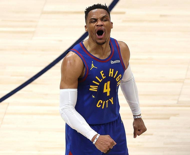 关于NBA球员威少与妻子共同创立了慈善基金会的信息