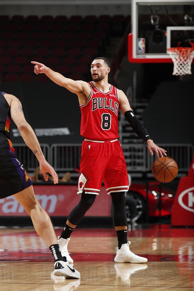 公牛终结魔术连胜，比托拿下24分