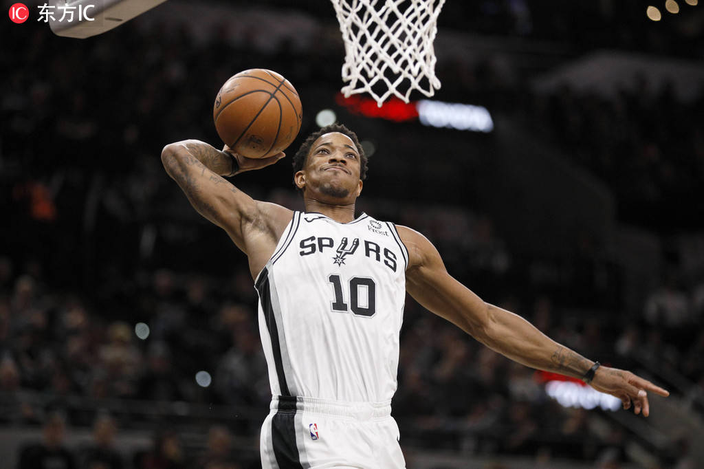 猛龙队大胜马刺延续胜利