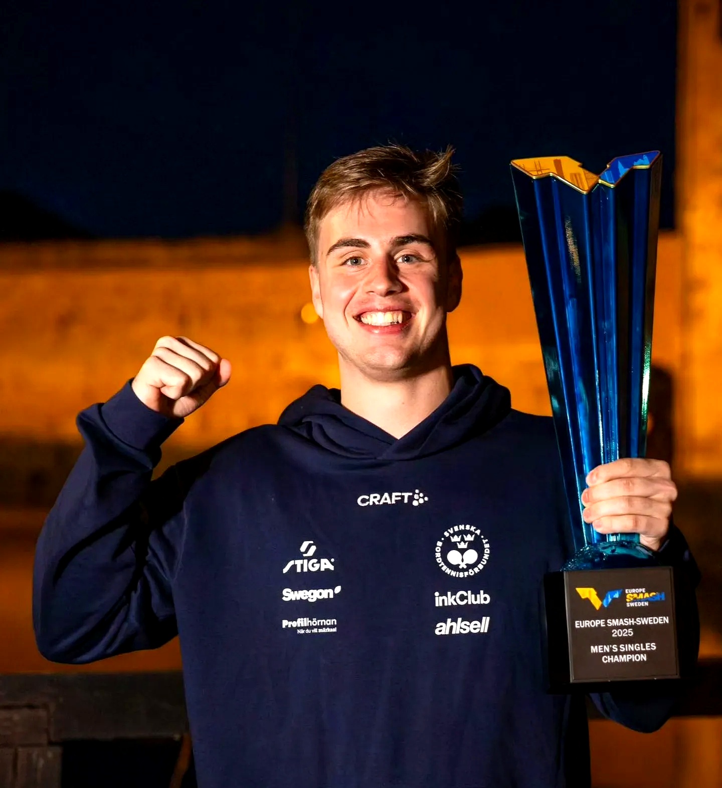 瑞萨尔瑞典队在比赛中展现出色实力