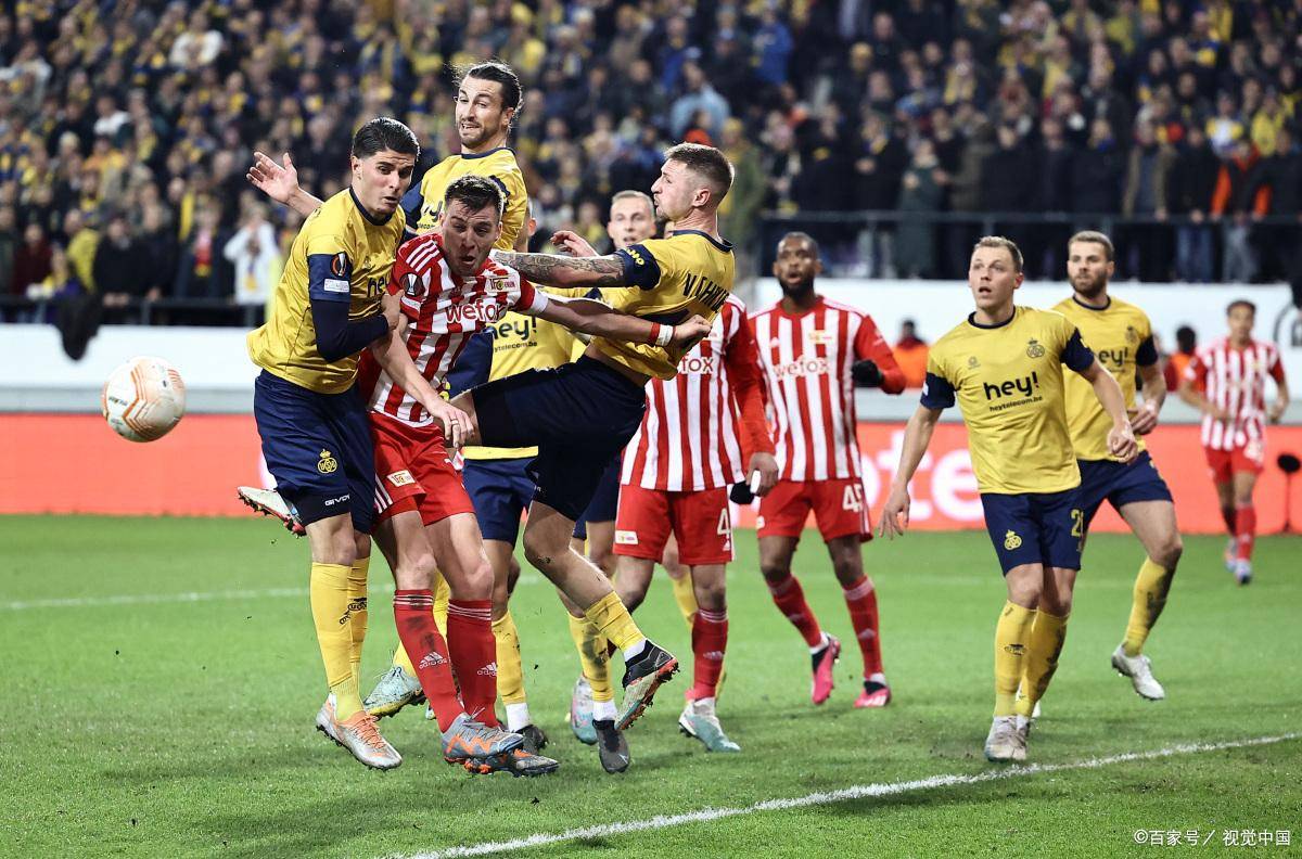 比利亚雷亚尔客场大胜，实现翻盘